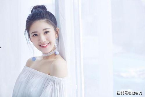 赵露思直播,青春活力与时尚魅力并存